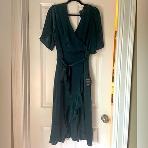 Emerald Dress from Lulu’s. NWT